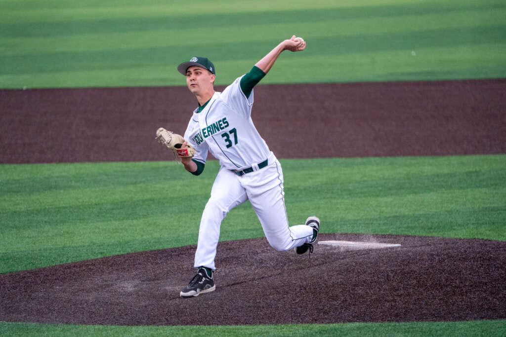 Baseball Goes 1 3 Over The Weekend At Utrgv The Review